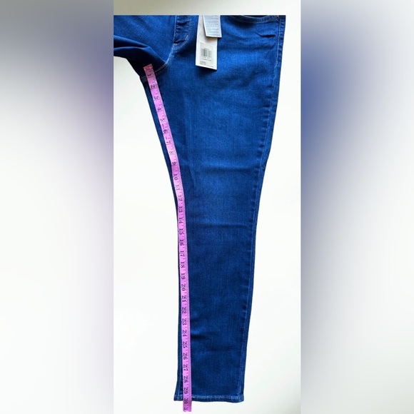 Levi’s 311 SHAPING SKINNY WOMEN'S JEANS Size 32x30 Color: Cobalt Haze DarkWash - Picture 7 of 12